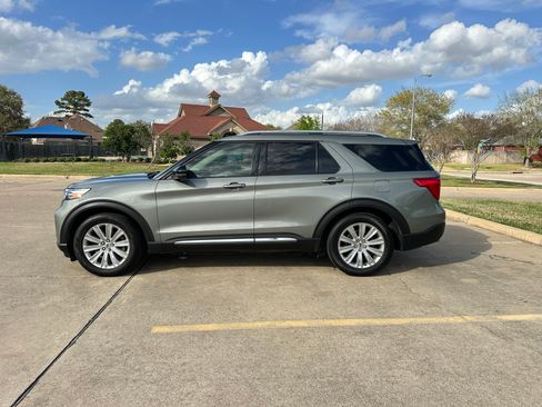 Used 2020 Ford Explorer Limited image 4