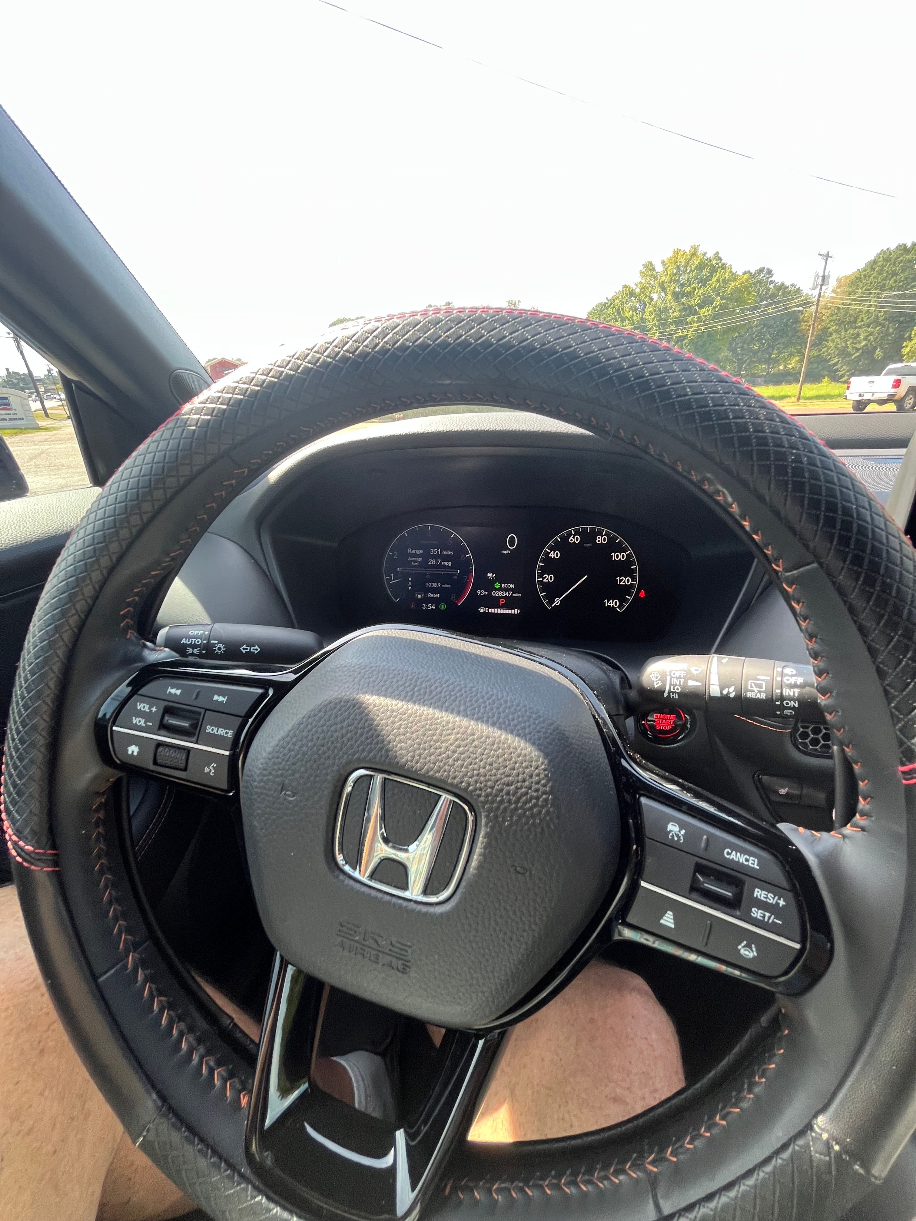 Used 2025 Honda HR-V Sport image 17