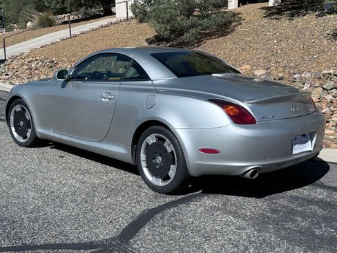 Used 2002 Lexus SC 430 Convertible image 4