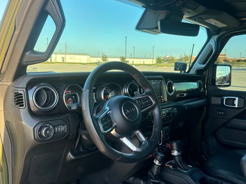 Used 2022 Jeep Wrangler Unlimited Rubicon w/ Trailer Tow Package image 6