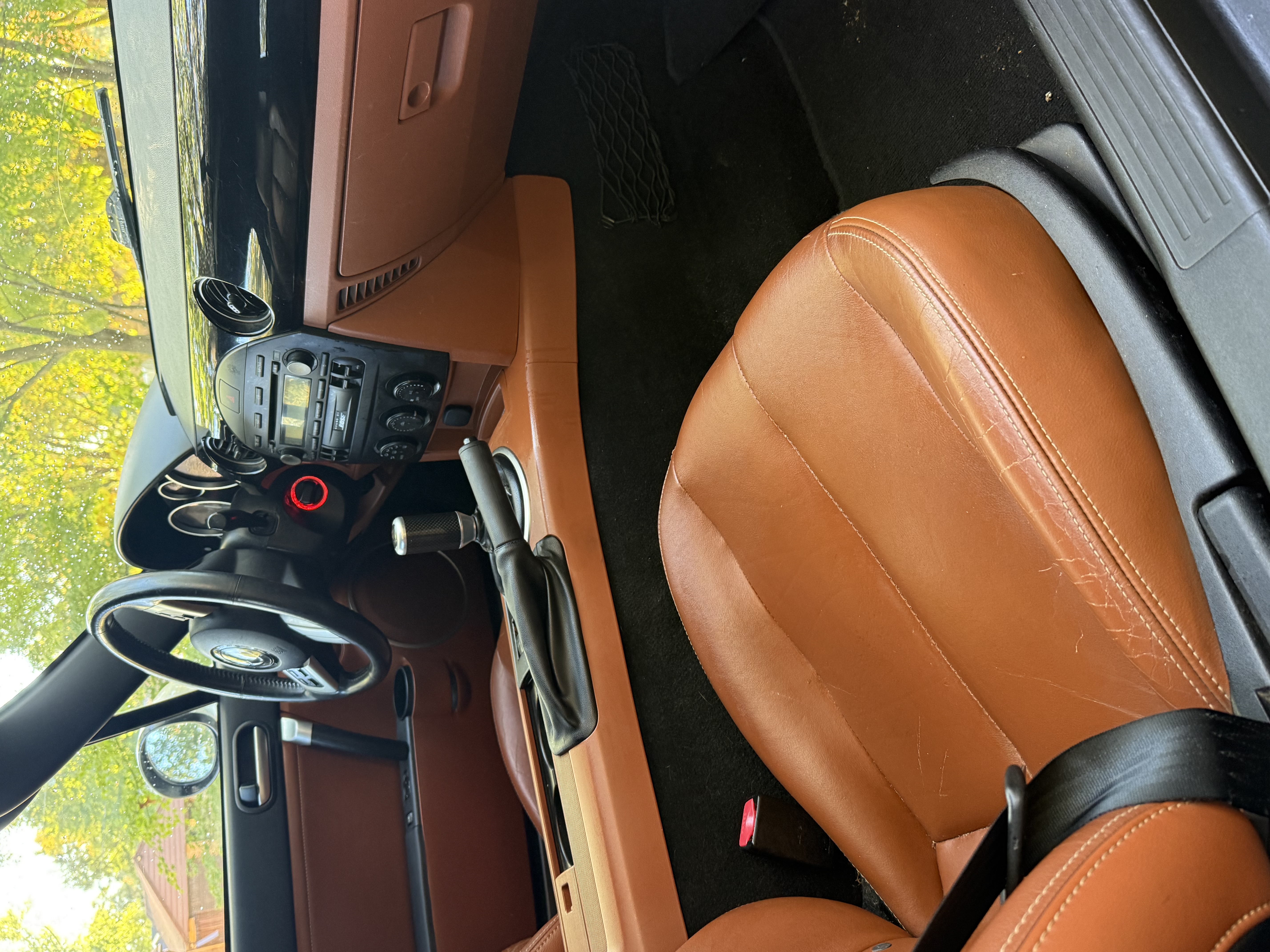 Used 2006 MAZDA MX-5 Miata Grand Touring w/ Premium Pkg RWD image 15