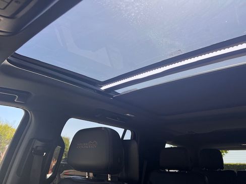 Used 2021 Chevrolet Tahoe High Country image 25