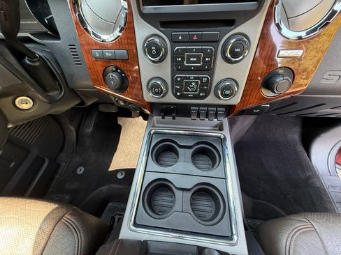 Used 2015 Ford F350 King Ranch w/ FX4 Off-Road Package AWD/4WD image 29