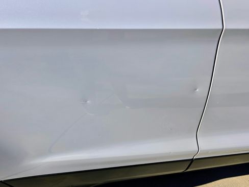 Used 2017 Ford Escape Titanium w/ Equipment Group 301A image 9