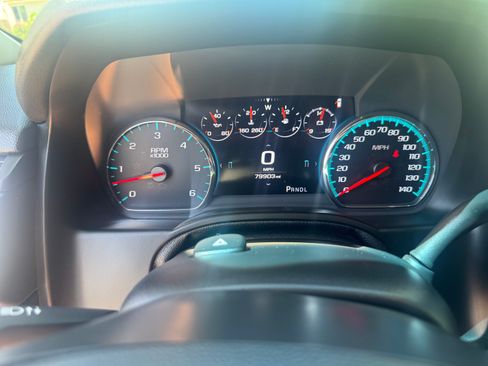 Used 2017 GMC Yukon XL SLT w/ Open Road Package image 6