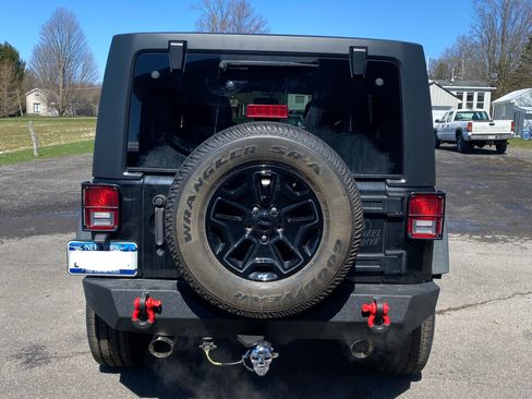 Used 2015 Jeep Wrangler Unlimited Sport image 11