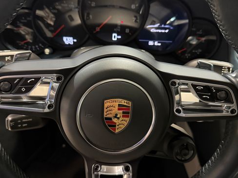 Used 2017 Porsche 911 Carrera 4 image 11