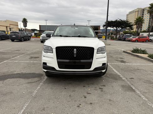 Used 2022 Lincoln Navigator Black Label image 4