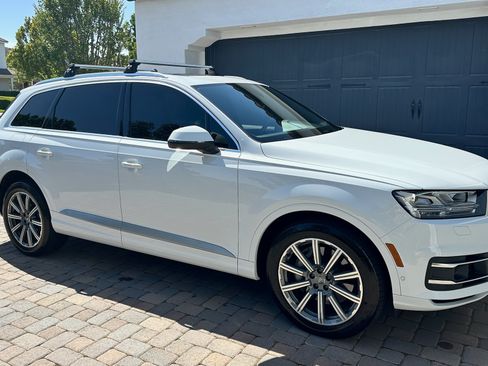 Used 2019 Audi Q7 3.0T Premium Plus w/ Premium Plus Package AWD/4WD image 1