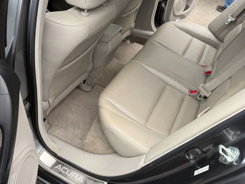 Used 2010 Acura TSX Sedan image 2