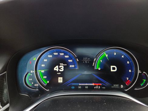 Used 2019 BMW 750i w/ Executive Package image 6