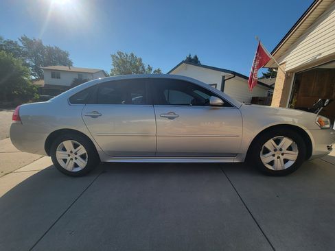 Used 2011 Chevrolet Impala LS FWD image 5