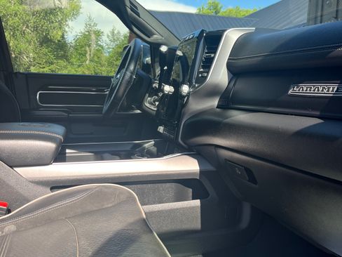 Used 2021 RAM 3500 Laramie AWD/4WD image 10