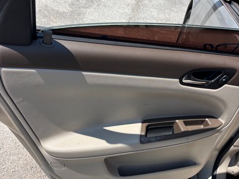 Used 2008 Chevrolet Impala LT FWD image 6