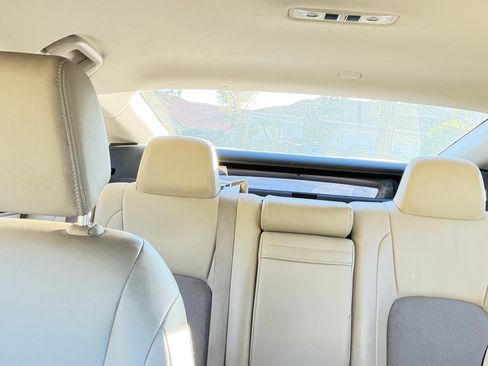 Used 2018 Honda Clarity Plug-In Hybrid image 12