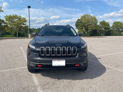Used 2015 Jeep Cherokee Trailhawk w/ Comfort/Convenience Group AWD/4WD image 10