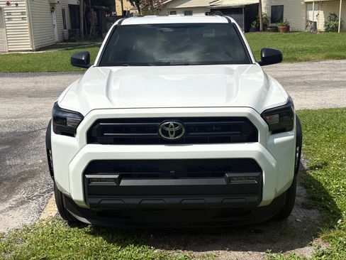 Used 2025 Toyota 4Runner SR5 RWD image 2