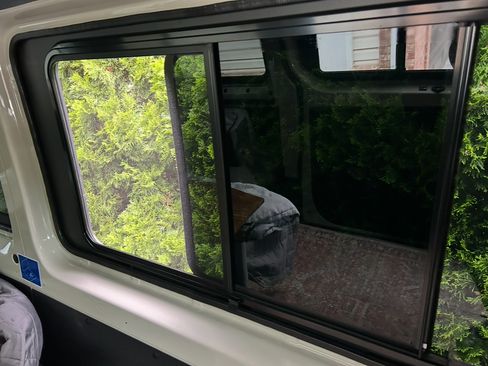 Used 2021 Mercedes-Benz Sprinter 2500 image 5