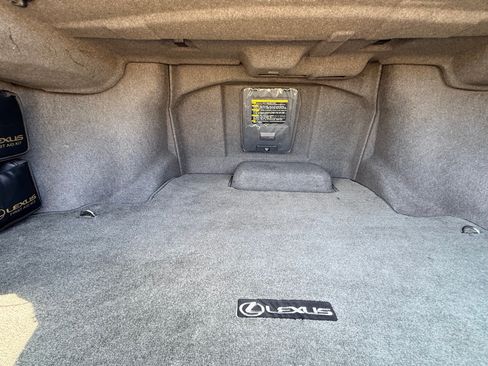 Used 2005 Lexus LS 430 RWD image 20