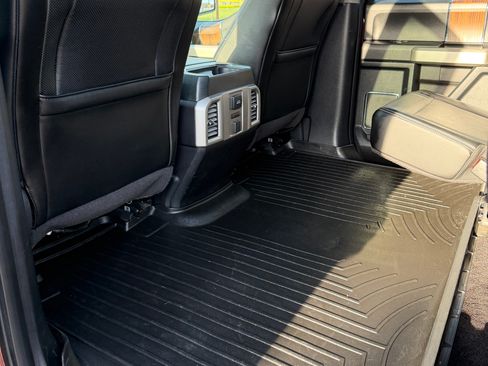 Used 2016 Ford F150 Lariat w/ Equipment Group 502A Luxury AWD/4WD image 18