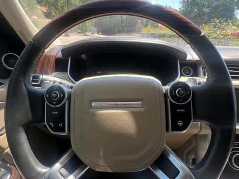 Used 2014 Land Rover Range Rover Long Wheelbase Autobiography image 17