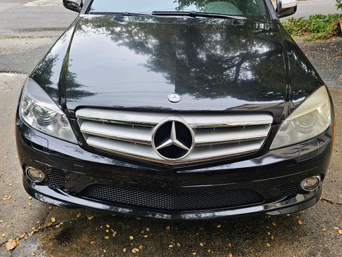 Used 2009 Mercedes-Benz C 350 Sport image 2