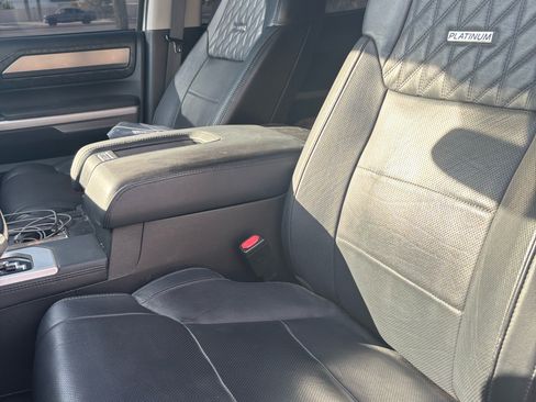 Used 2014 Toyota Tundra Platinum image 10