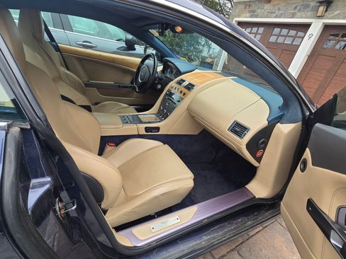 Used 2005 Aston Martin DB9 Coupe 2D image 5