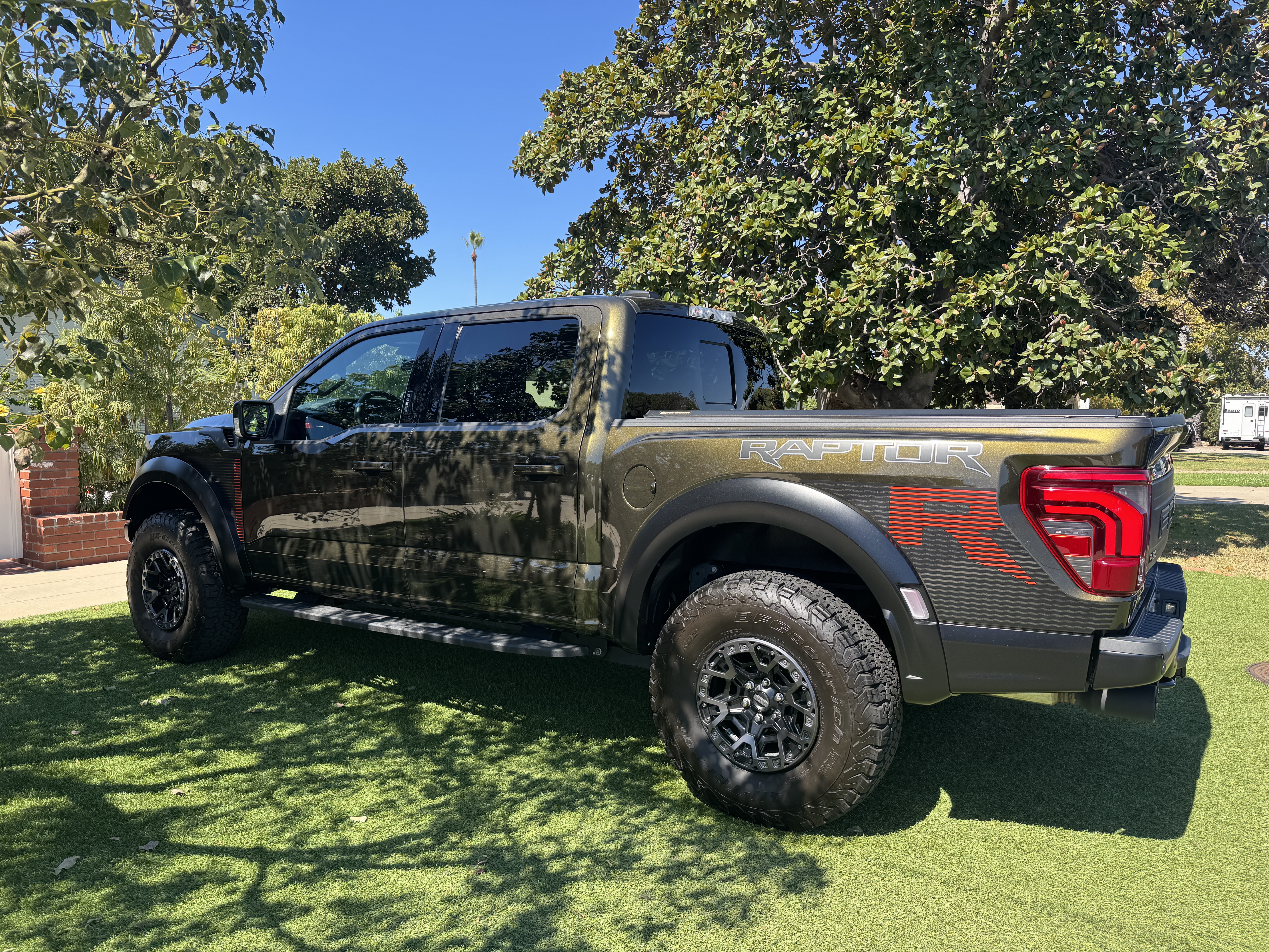 Used 2024 Ford F150 Raptor w/ Equipment Group 803A Raptor R AWD/4WD image 5