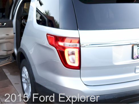 Used 2015 Ford Explorer 4WD image 11