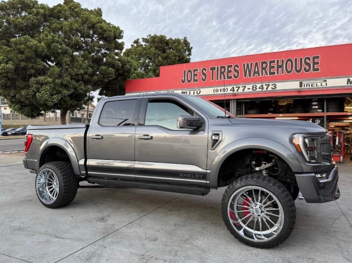 Used 2023 Ford F150 Lariat w/ Equipment Group 502A High AWD/4WD image 1
