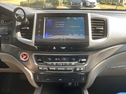 Used 2016 Honda Pilot EX-L image 9