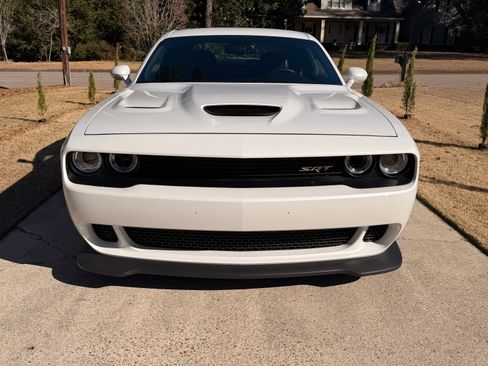 Used 2016 Dodge Challenger SRT Hellcat image 6