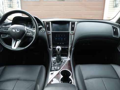 Used 2018 INFINITI Q50 Luxe w/ Cargo Package (L95) image 8