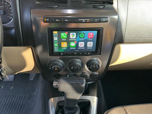 Used 2009 HUMMER H3T Alpha image 28