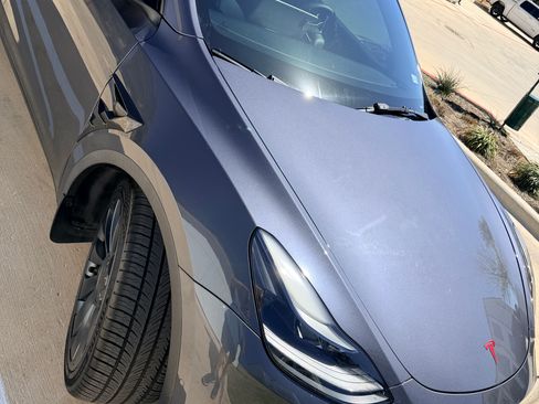 Used 2022 Tesla Model Y Performance image 21