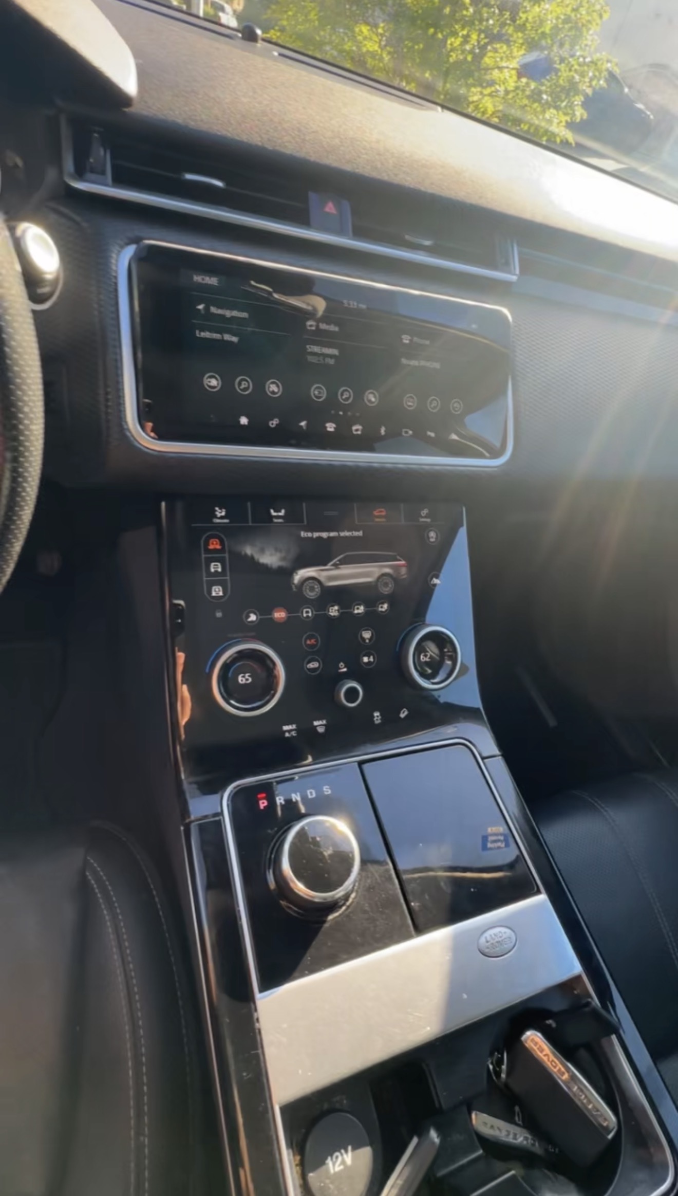 Used 2018 Land Rover Range Rover Velar S AWD/4WD image 6