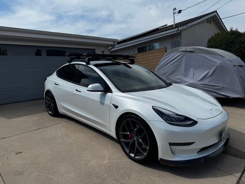 Used 2020 Tesla Model 3 Performance AWD/4WD image 10