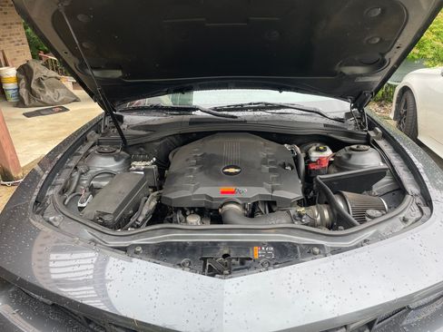 Used 2011 Chevrolet Camaro LS RWD image 1