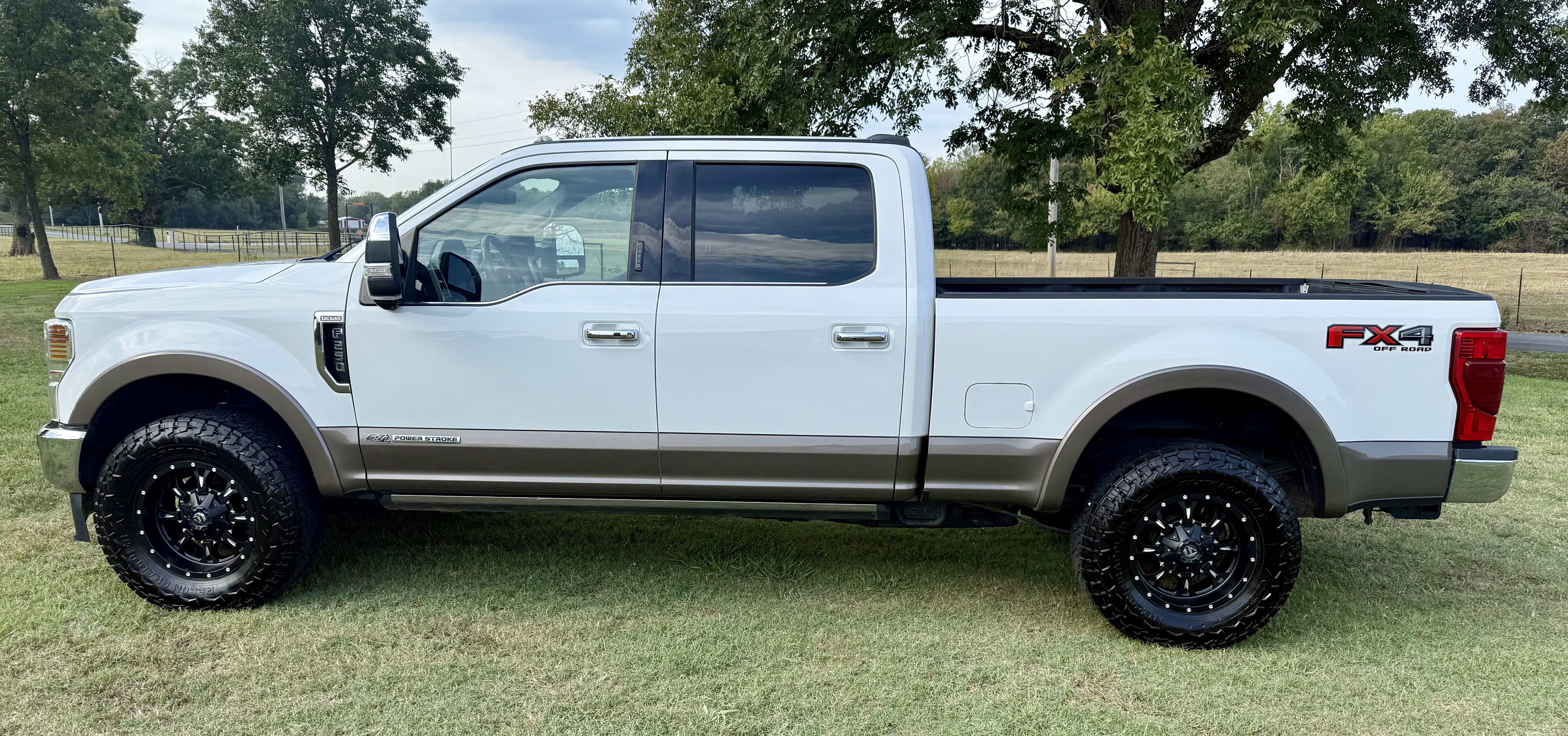 Used 2020 Ford F250 King Ranch w/ King Ranch Ultimate Package AWD/4WD image 4