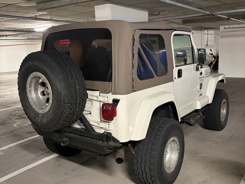 Used 2001 Jeep Wrangler Sahara AWD/4WD image 5