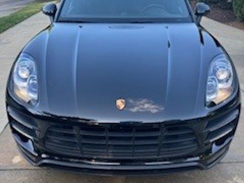 Used 2016 Porsche Macan Turbo AWD/4WD image 2