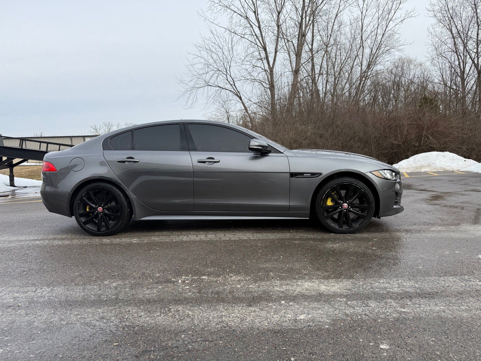 Used 2017 Jaguar XE R-Sport AWD/4WD image 2