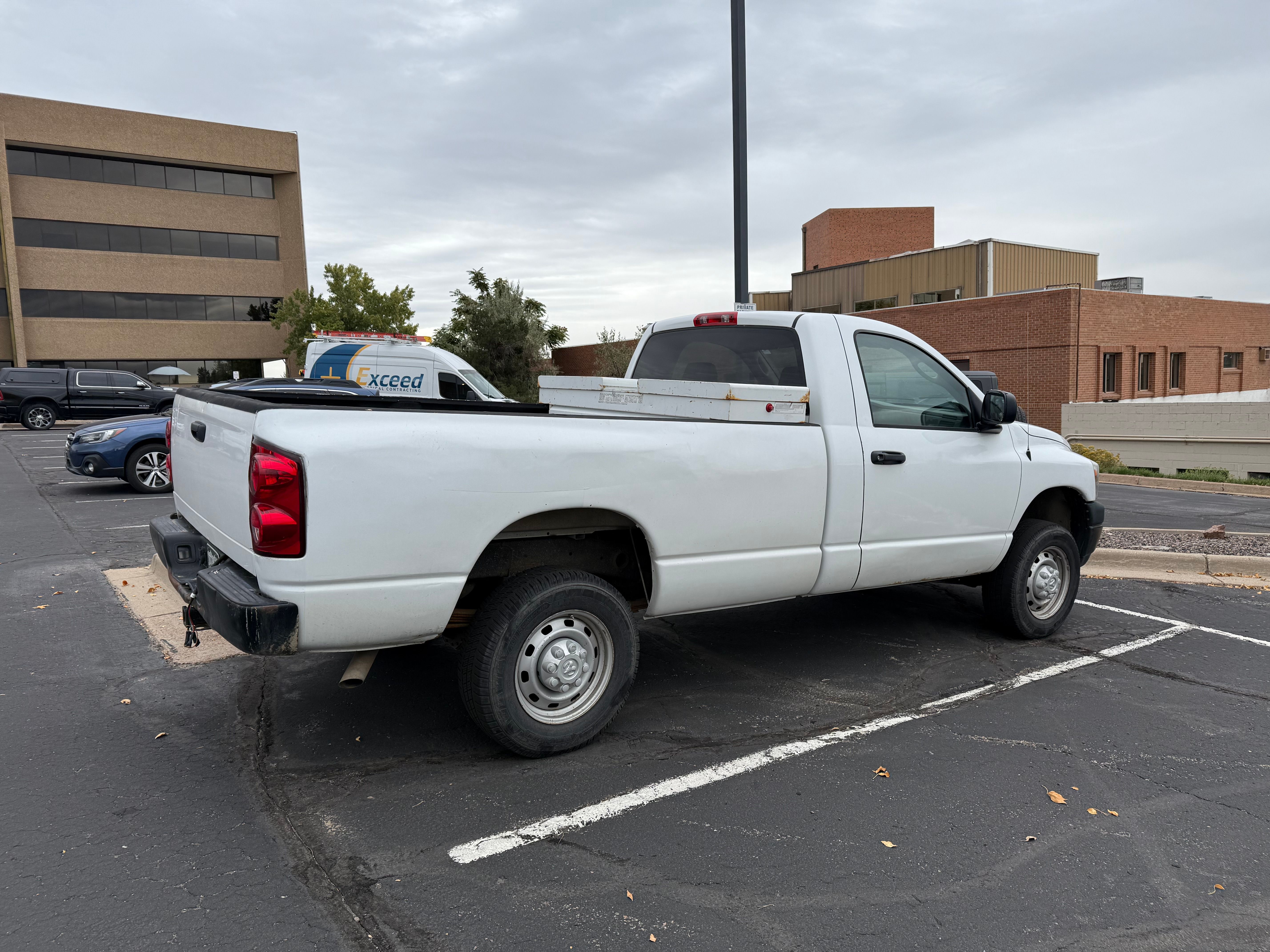 Used 2009 Dodge Ram 2500 Truck ST w/ Popular Equipment Group AWD/4WD image 19