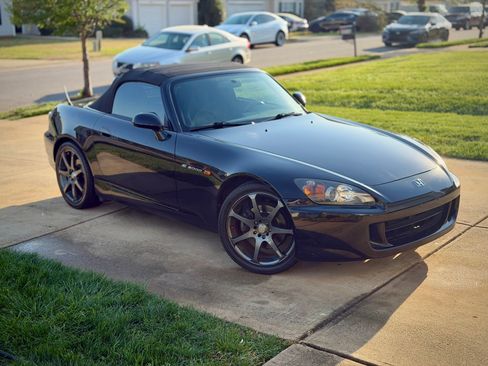 Used 2005 Honda S2000 image 9