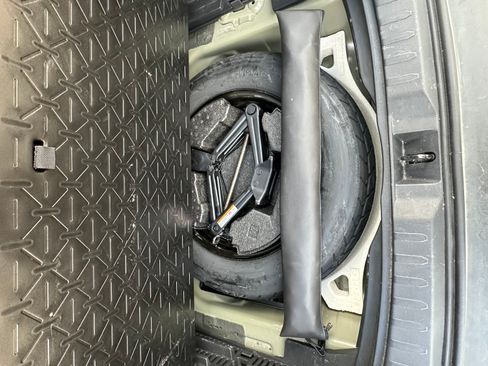 Used 2024 Toyota RAV4 AWD Hybrid image 19