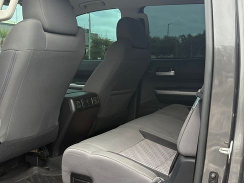 Used 2015 Toyota Tundra SR5 w/ SR5 Upgrade Package AWD/4WD image 13