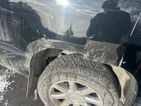 Used 2010 GMC Yukon Denali image 11