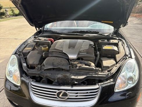 Used 2005 Lexus SC 430 Convertible image 11