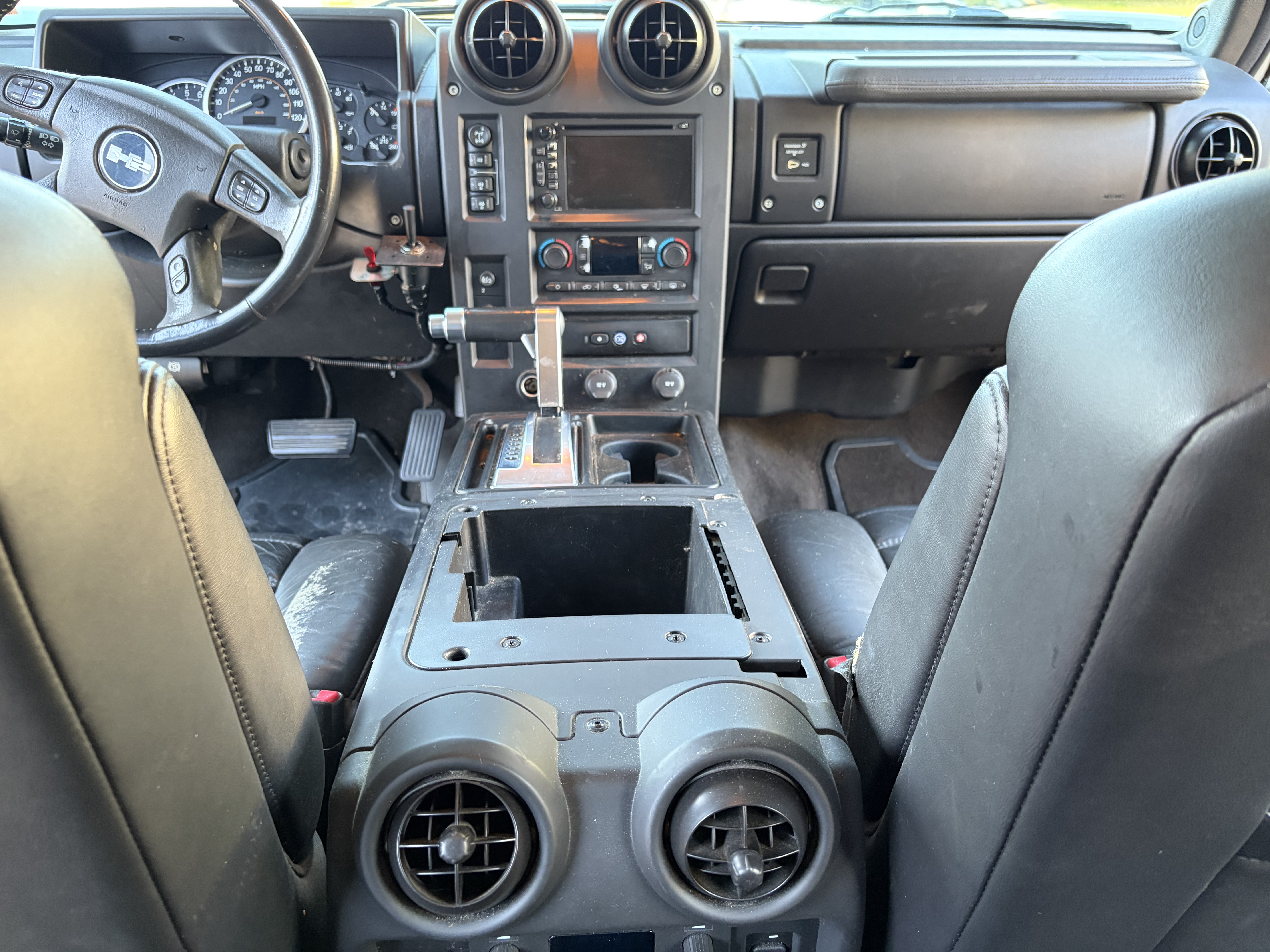 Used 2005 HUMMER H2 w/ Preferred Equipment Group AWD/4WD image 14